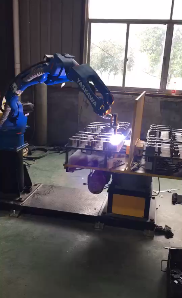 機器人氬弧焊接